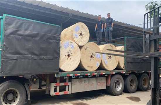 巴中市欧孚光电厂家：ADSS光缆定义与核心优势有哪些